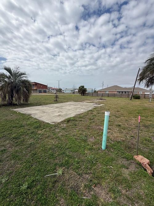 201 Louisiana Dr, Mexico Beach, FL, 32456-0123 | Card Image