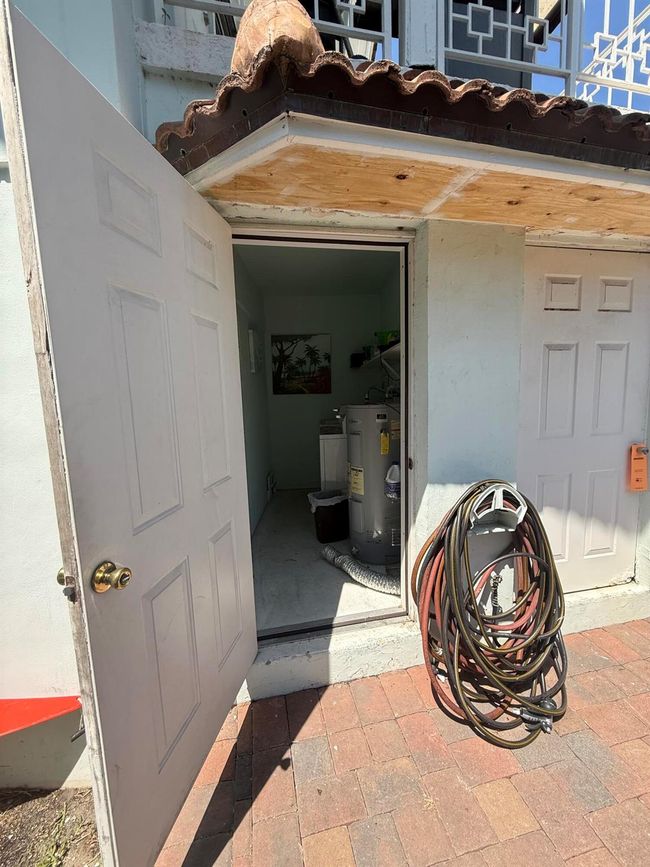 APT-1B - 2613 Ne 28 Th Ct, Condo with 2 bedrooms, 2 bathrooms and null parking in Lighthouse Point FL | Image 25