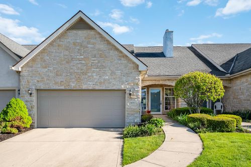 975 Village Dr, Delaware, OH, 43015-3088 | Card Image