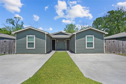 ab-9027 Madera Rd, Houston, TX, 77078-2520 | Card Image