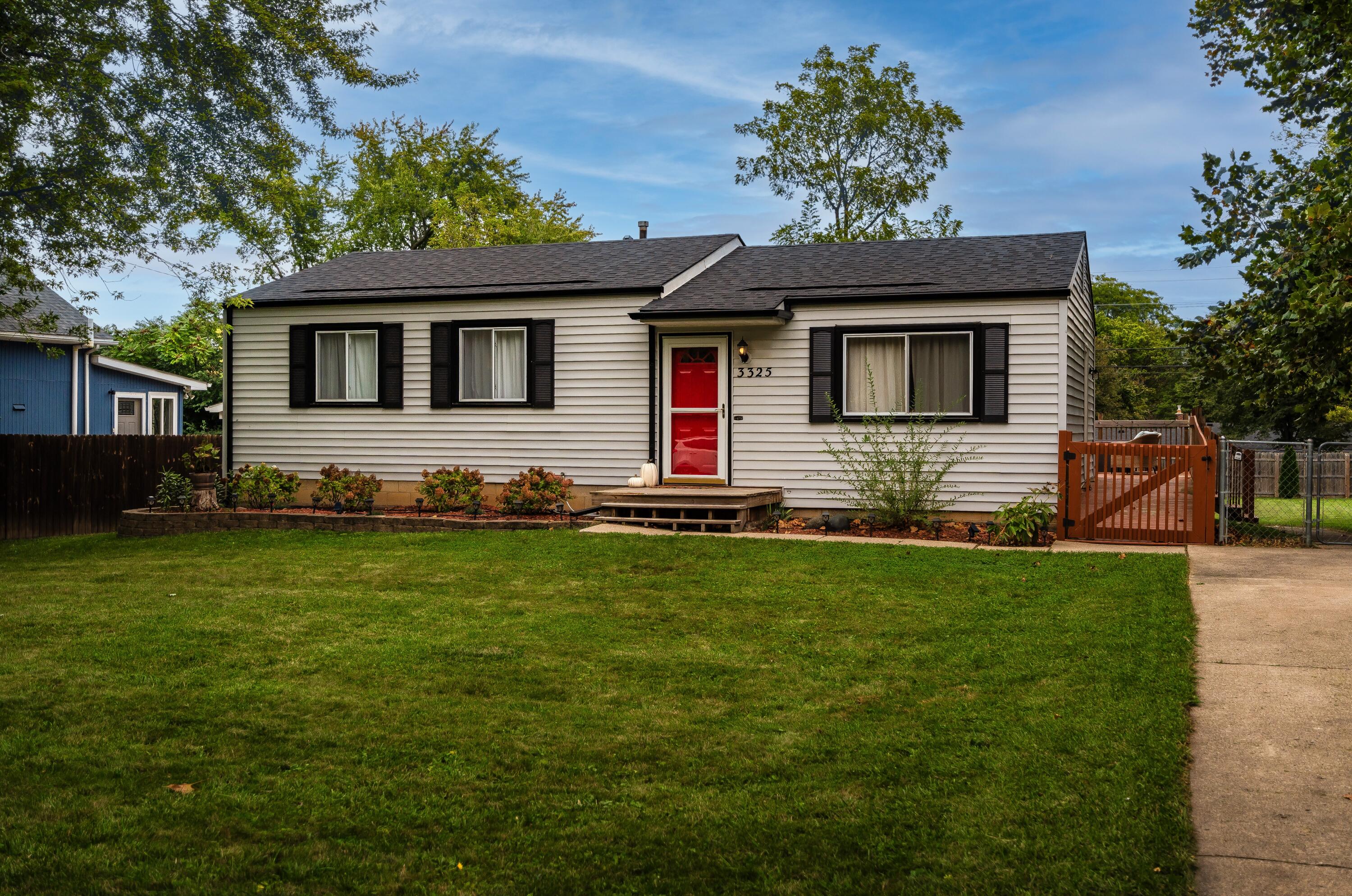 LA Salle Dr, Ann Arbor, MI 48108