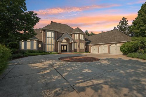 1601 Cedar Bend, Hartland, WI, 53029 | Card Image