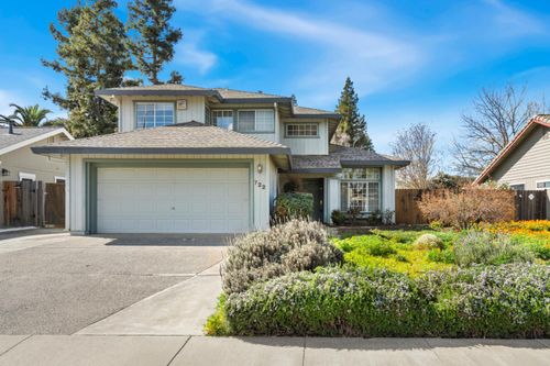 722 Ashley Ave, Woodland, CA, 95695-6809 | Card Image