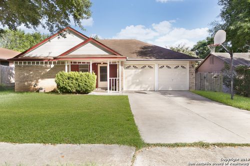 7810 Forest Briar, Live Oak, TX, 78233-4311 | Card Image