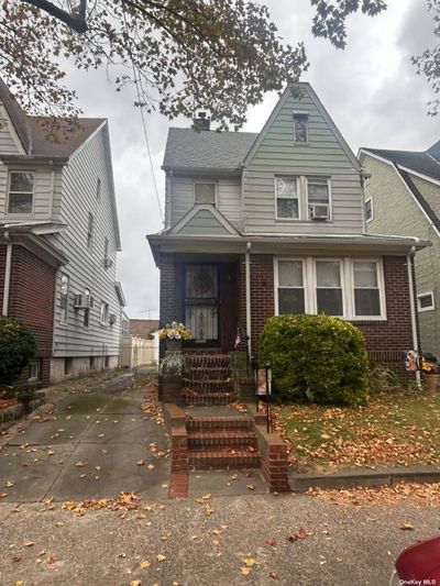 82-33 63rd Avenue, House other with 3 bedrooms, 1 bathrooms and null parking in Middle Village NY | Image 1