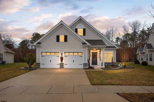 11 Daffodil Rd, Egg Harbor Township, NJ, 08234-8426 | Card Image