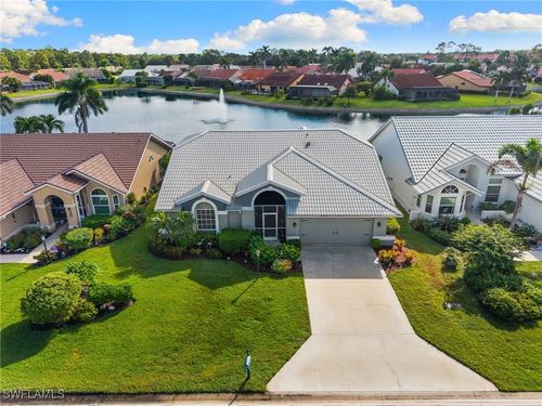 200 Saint James Way, NAPLES, FL, 34104-6714 | Card Image