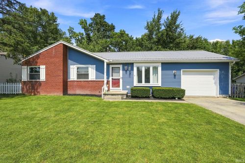 316 Millstone Run, Churubusco, IN, 46723-1912 | Card Image