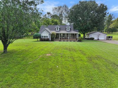 104 S Scenic Shore Dr, House other with 3 bedrooms, 2 bathrooms and 2 parking in Dover TN | Image 3