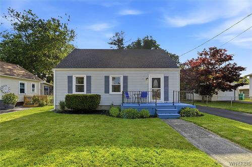 314 71st St, Niagara Falls, NY, 14304-4020 | Card Image