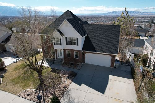 1083 N 700 E, Springville, UT, 84663-3158 | Card Image