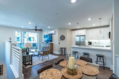 824 Jersey Ct, San Diego, CA, 92109-7738 | Card Image