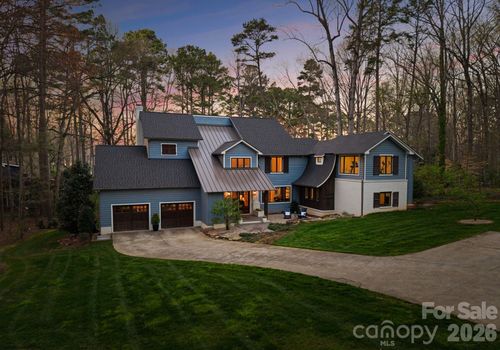 16208 Weatherly Way, Huntersville, NC, 28078-7520 | Card Image