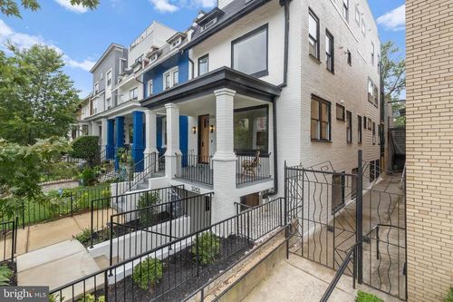 b-3916 8th St Nw, WASHINGTON, DC, 20011-7906 | Card Image