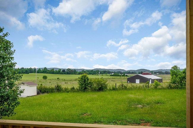 15521 Old Kentucky Rd, House other with 3 bedrooms, 2 bathrooms and null parking in Walling TN | Image 25