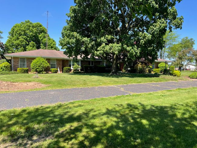 FRONT | Image 33