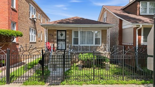 4325 Rockwell St, Chicago, IL, 60632-1224 | Card Image