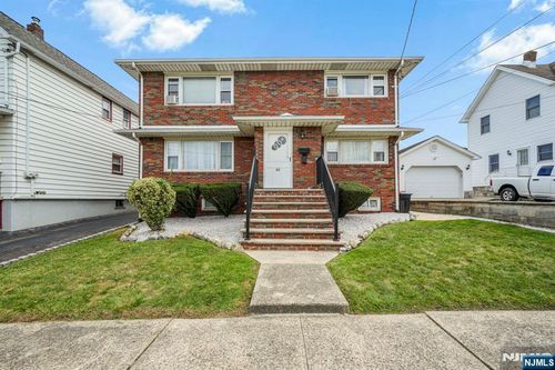 25 Newby Ave, Woodland Park, NJ, 07424-2824 | Card Image