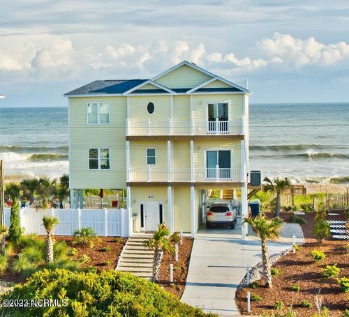 611 Ocean Dr, Emerald Isle, NC, 28594-6952 | Card Image