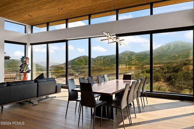 1319 W Skyridge Dr, Home with 7 bedrooms, 9 bathrooms and null parking in Mayflower Mnt UT | Image 4
