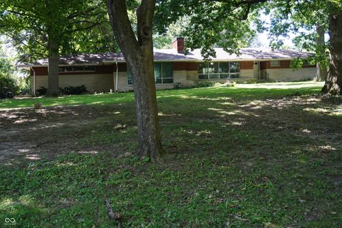 3123 W Fairview Rd, Greenwood, IN, 46142-9416 | Card Image