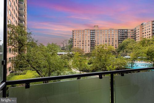 apt-323e-4201 Cathedral Ave Nw, WASHINGTON, DC, 20016-4928 | Card Image