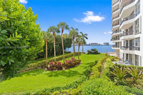 215-3600 Mystic Pointe Dr, Aventura, FL, 33180-2556 | Card Image