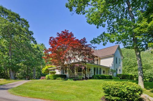 23 Elizabethan Dr, Kennebunkport, ME, 04046-6516 | Card Image