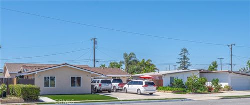 13431 Goldenwest St, Westminster, CA, 92683-2656 | Card Image