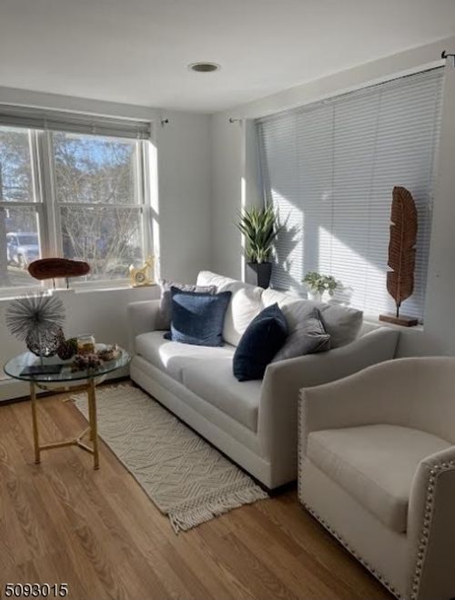 apt-a-49 Ideal St, Gillette, NJ, 07933-1354 | Card Image