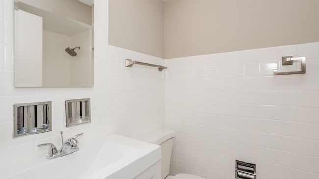 APT-2E - 10630 W Cermak Rd, Condo with 2 bedrooms, 2 bathrooms and 2 parking in Westchester IL | Image 12