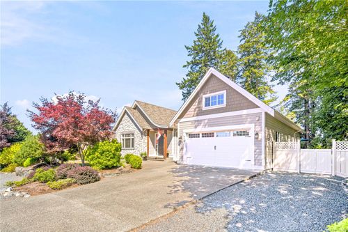 609 Meadow Dr, Qualicum Beach, BC, V9K2T2 | Card Image