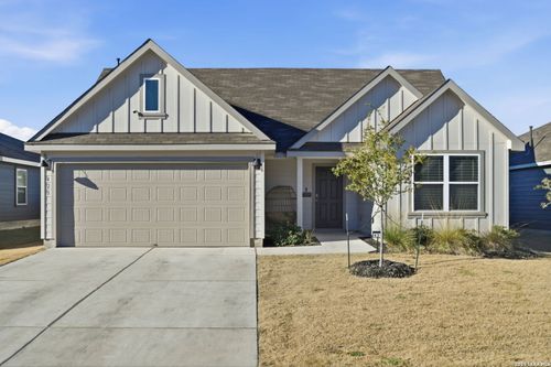 425 Lancebill Dr, Lockhart, TX, 78644-5053 | Card Image