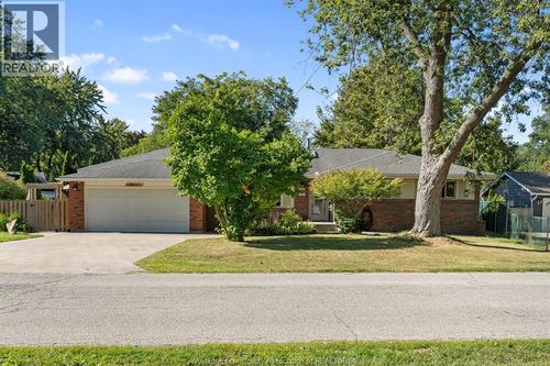 12737 Dillon Dr, Tecumseh, ON, N8N1C7 | Card Image