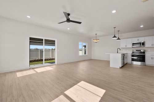 918 Black Berry Way, Billings, MT, 59106-2276 | Card Image