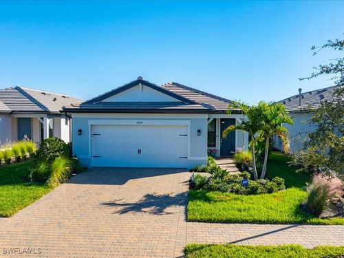 1894 Mesa Ln, NAPLES, FL, 34120-5722 | Card Image
