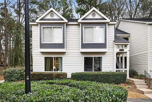 61 Arbor End Se, Smyrna, GA, 30080-8074 | Card Image