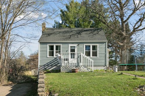 245 Iris St, Mahtomedi, MN, 55115-1757 | Card Image