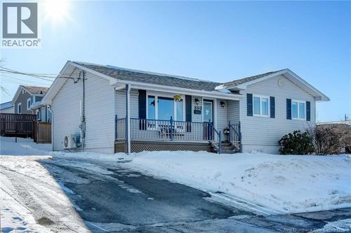 800 Frampton Lane, Moncton, NB, E1G2A1 | Card Image