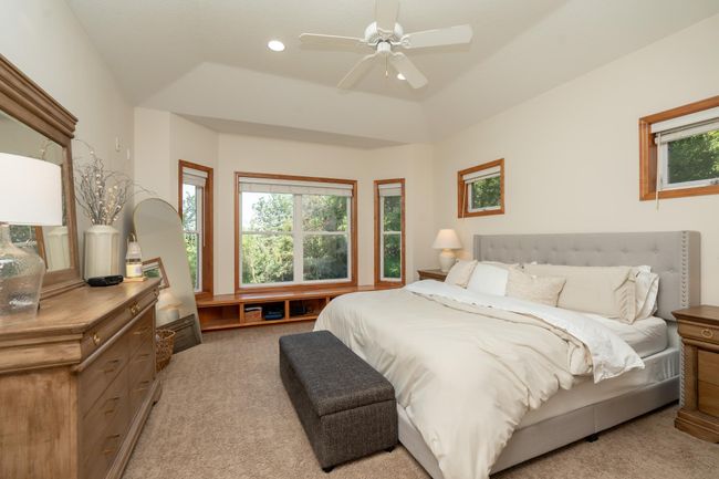2128 Kelly Cir, House other with 5 bedrooms, 4 bathrooms and null parking in Shakopee MN | Image 14