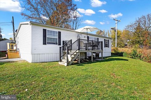 27 Crystal Drive, MANHEIM, PA, 17545 | Card Image