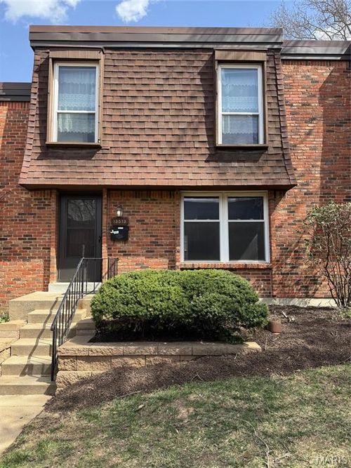 13573 Coliseum Dr, Chesterfield, MO, 63017-3004 | Card Image