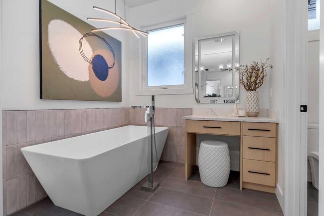 42 Collingwood Place Nw, House other with 5 bedrooms, 4 bathrooms and 2 parking in Calgary AB | Image 31