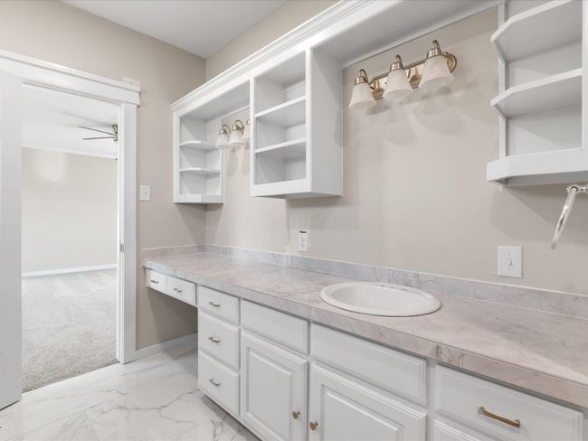 1001 W Lampasas St, House other with 3 bedrooms, 2 bathrooms and null parking in Ennis TX | Image 16