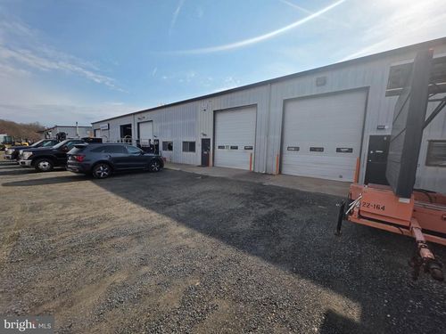 10210 Marsh Rd, BEALETON, VA, 22712-9651 | Card Image