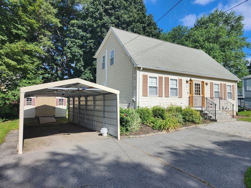 7 Atlas St, Worcester, MA, 01604-2027 | Card Image