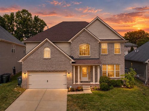343 Manitoba Ln, Lexington, KY, 40515-4830 | Card Image