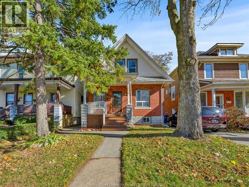 894 Dougall Ave, Windsor, ON, N9A4R1 | Card Image