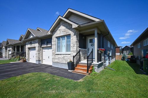 156 Ferrara Dr, Smiths Falls, ON, K7A0A2 | Card Image