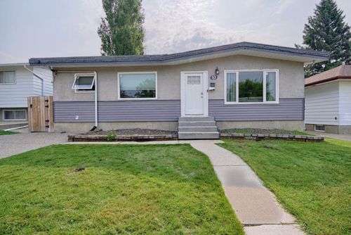 32 Lemoyne Cres W, Lethbridge, AB, T1K4A5 | Card Image
